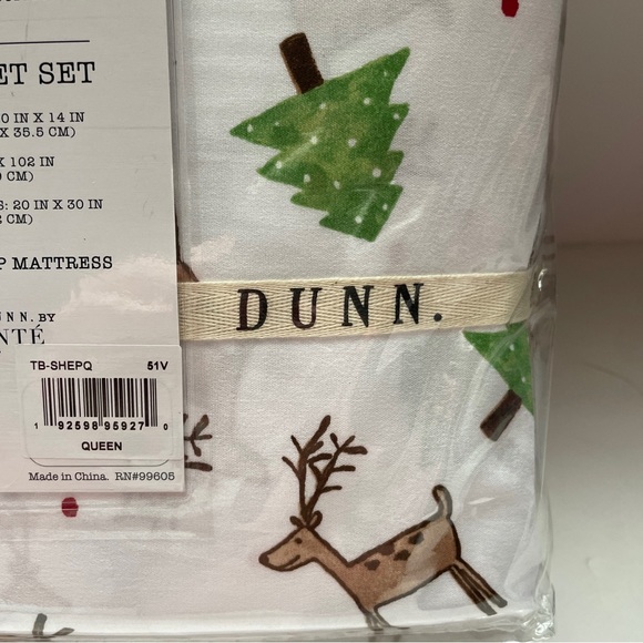 Rae Dunn Reindeer Christmas Holiday Queen Size Sheet Set New In Package White - Picture 3 of 5